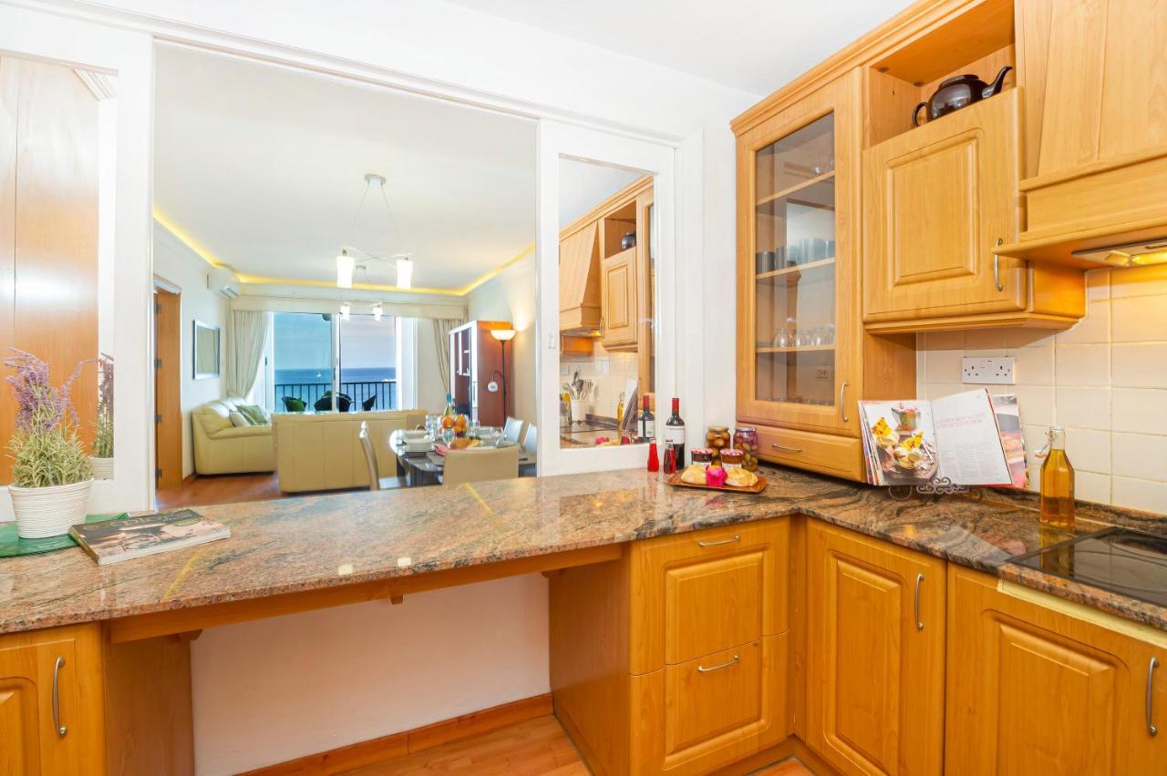 Spinola Bay Top Floor Seafront 3 Bedroom Apartment With Panoramic Sea Views - By Getawaysmalta Saint Julian's 외부 사진