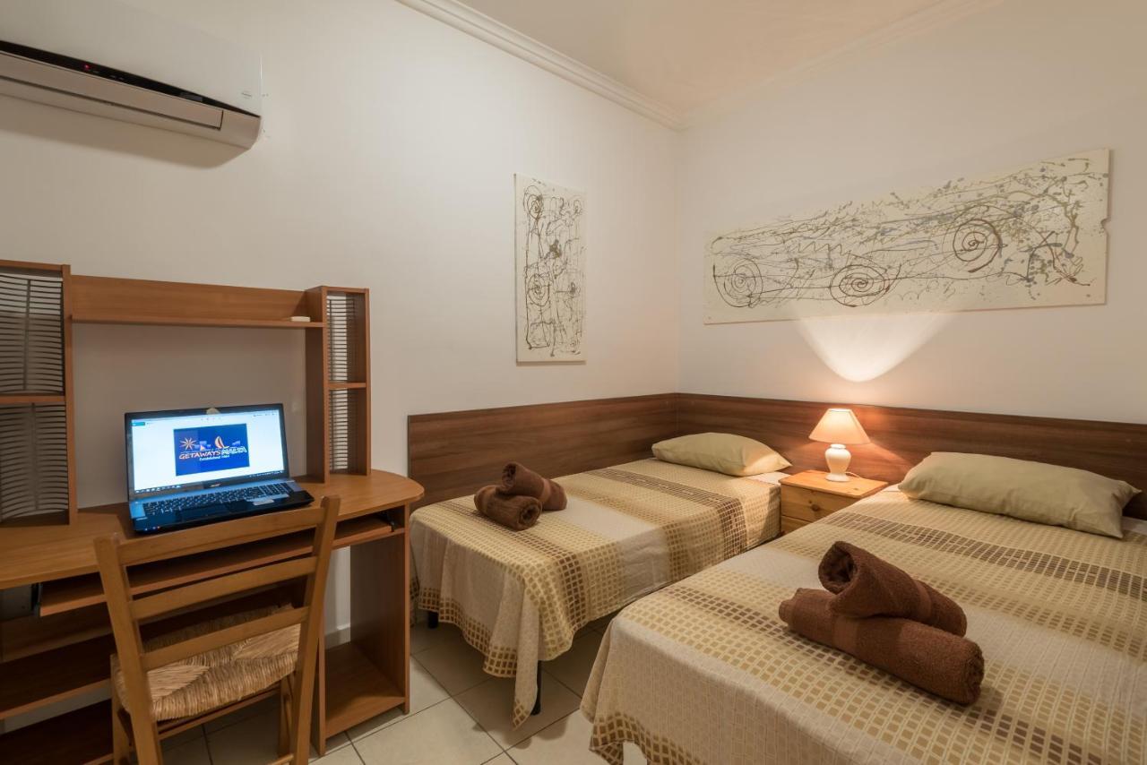 Spinola Bay Top Floor Seafront 3 Bedroom Apartment With Panoramic Sea Views - By Getawaysmalta Saint Julian's 외부 사진